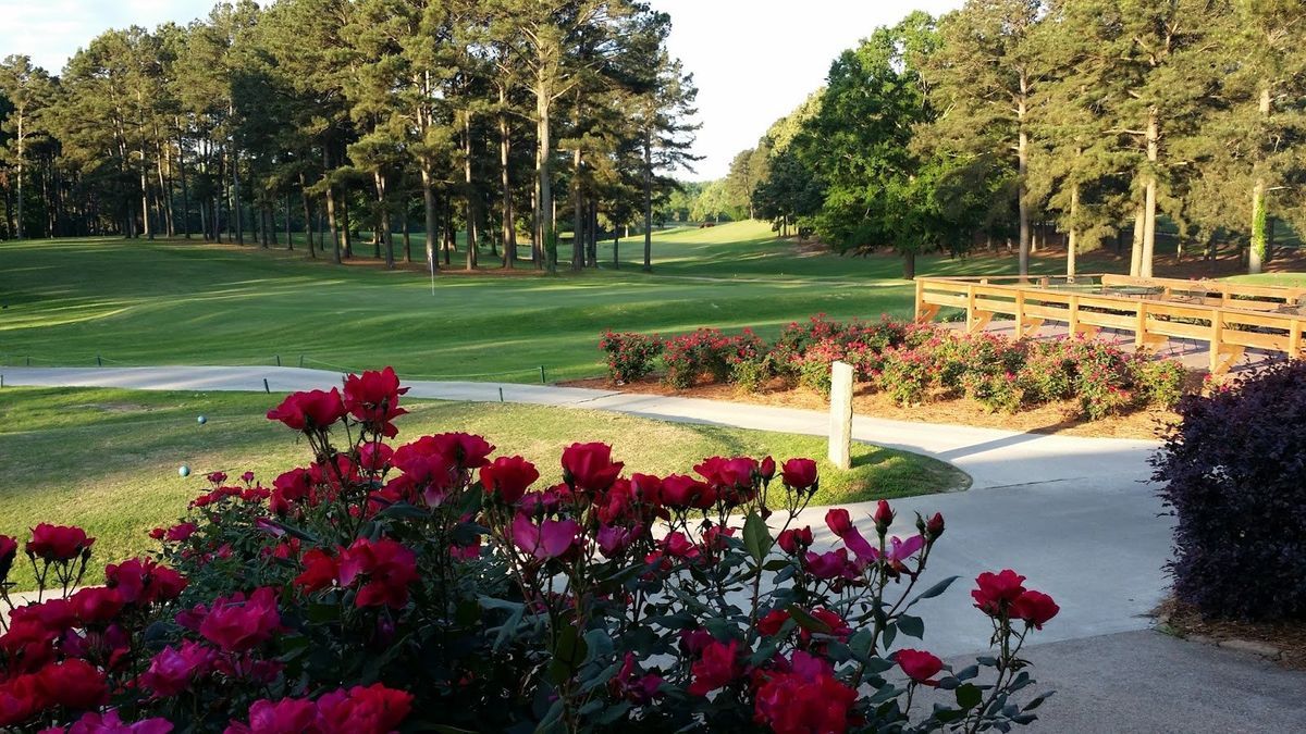 Bay Pointe Country Club golf course