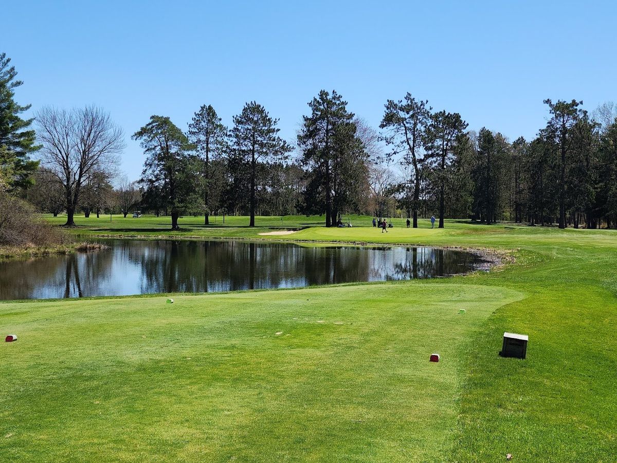 Cadillac Country Club golf course