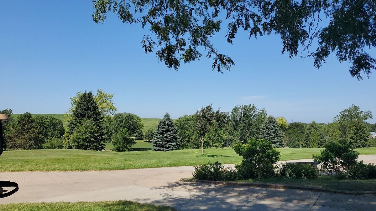 Cedar View Country Club golf course