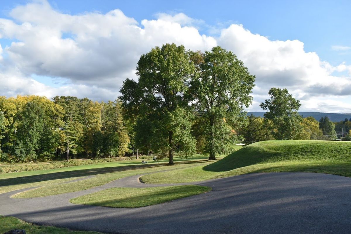 Centre Hills Country Club golf course