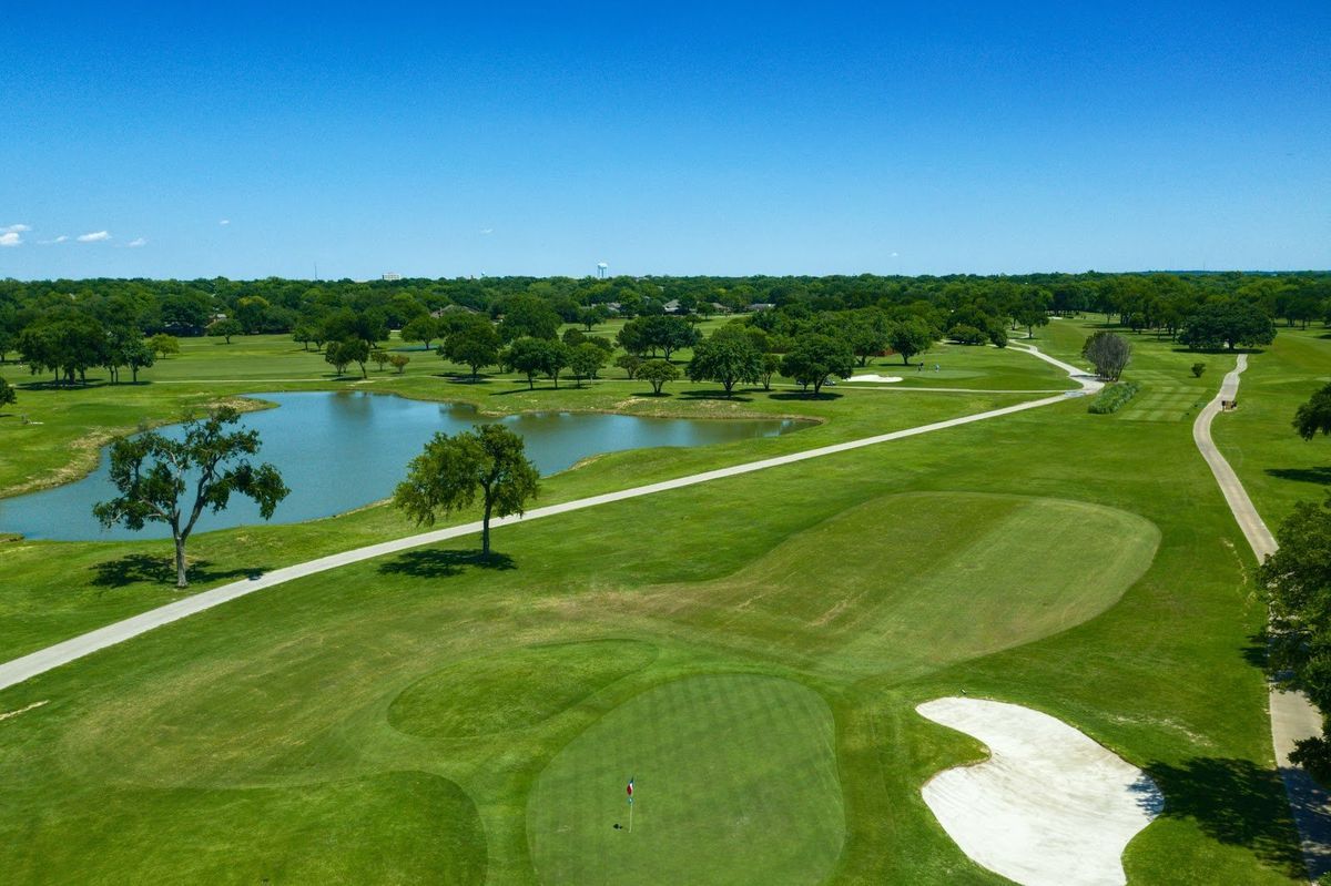 Diamond Oaks Country Club golf course
