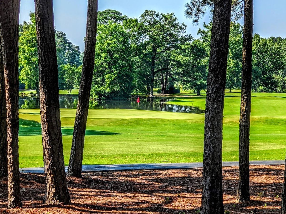 Forest Lake Club golf course