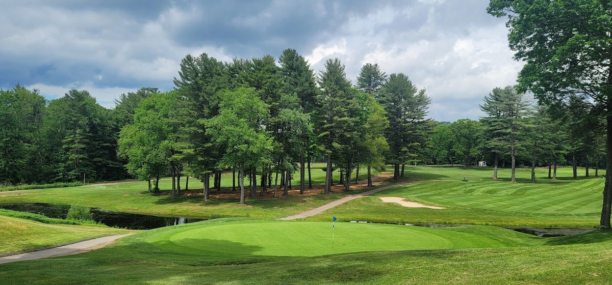 Hawks Landing Country Club golf course