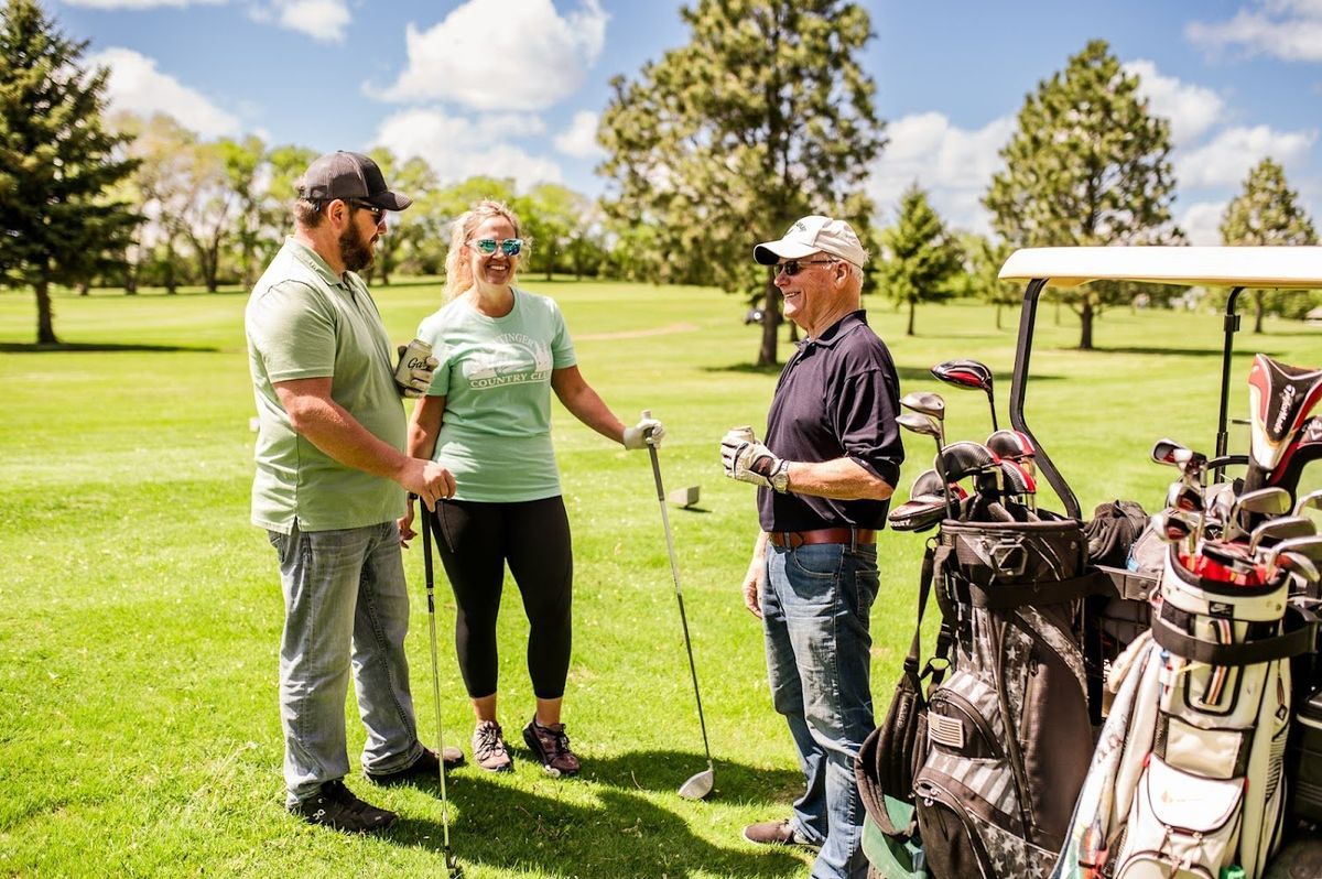 Hettinger Country Club golf course