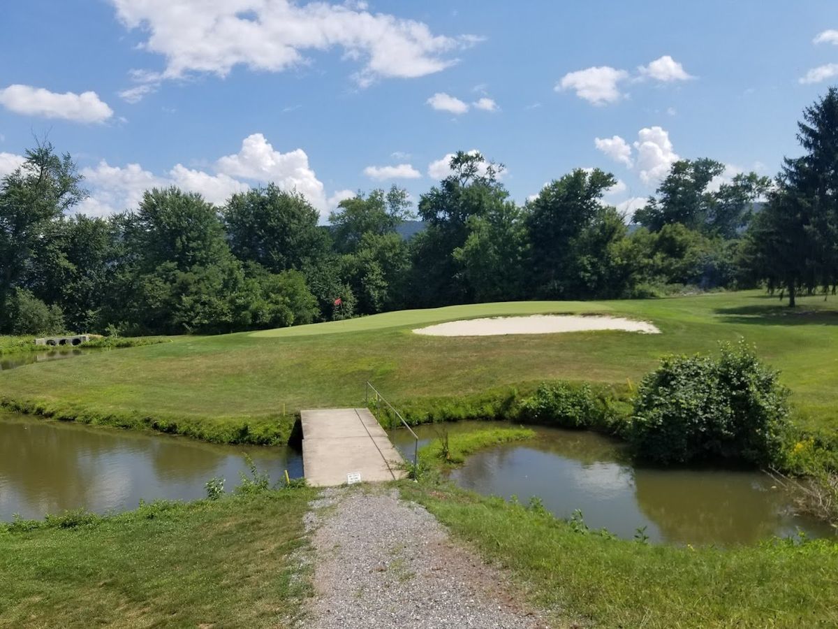Lewistown Country Club golf course