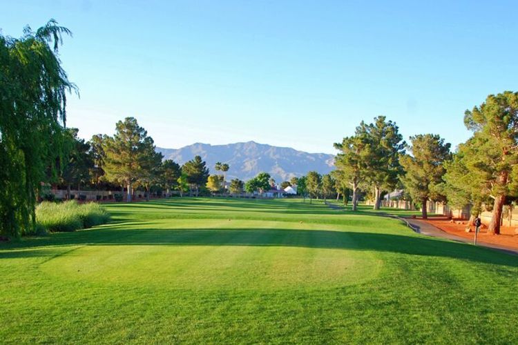 Los Prados Golf & Country Club golf course