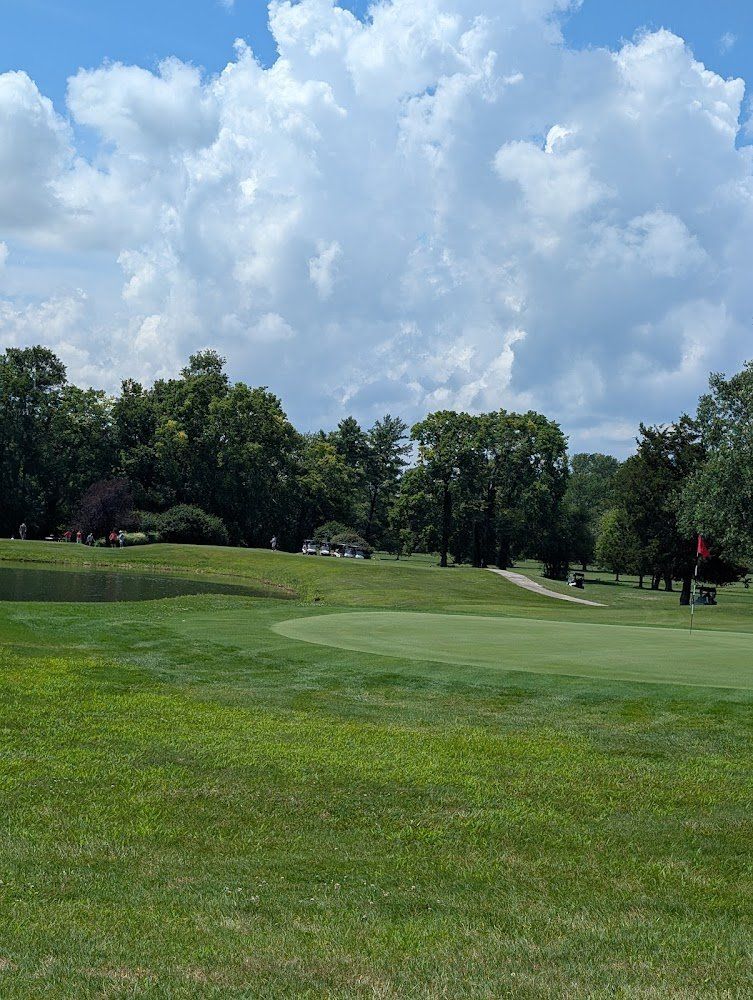 Maple Creek Country Club golf course