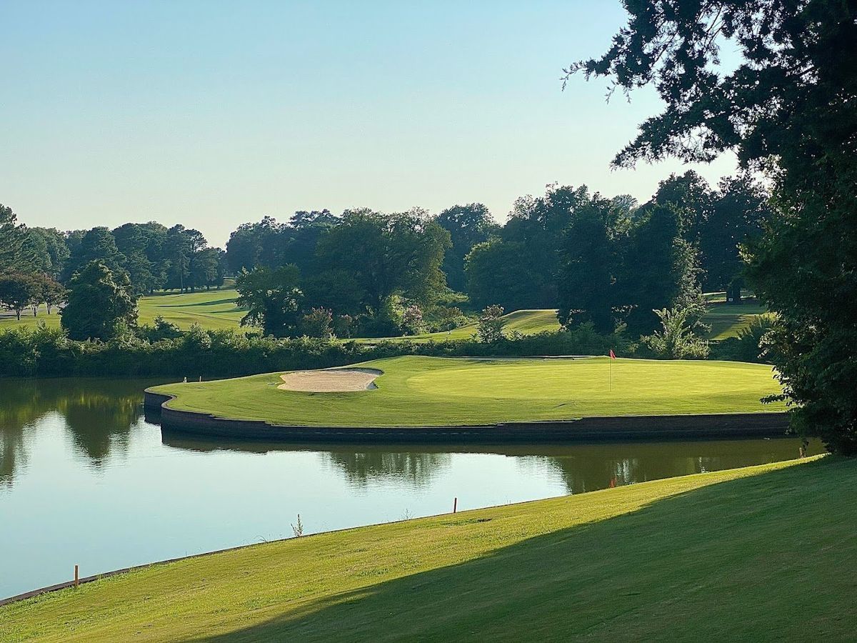 Meadowbrook Country Club golf course