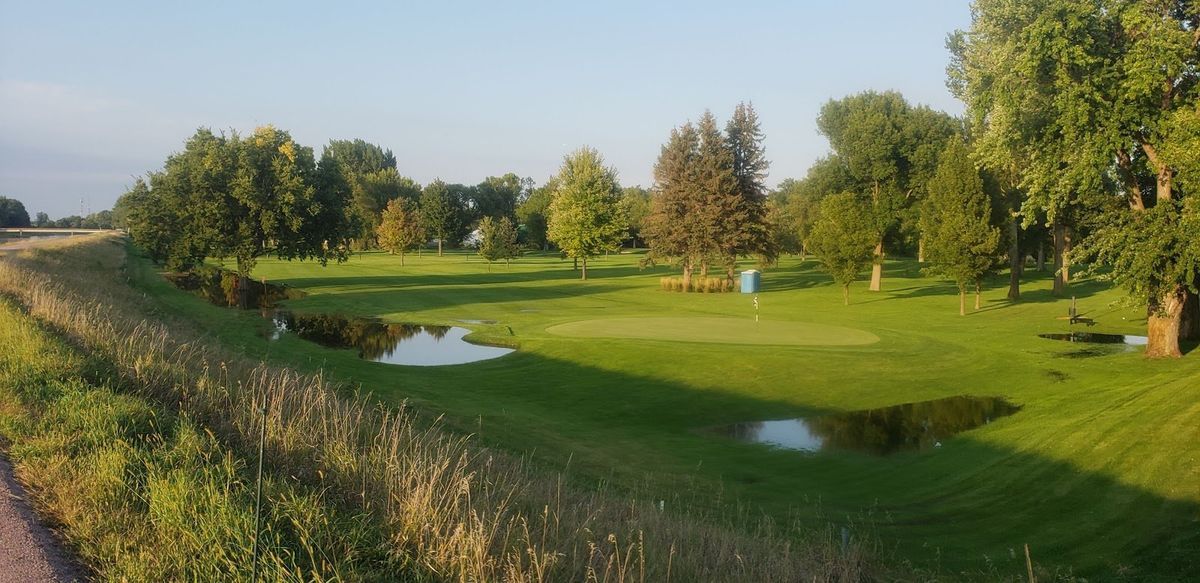Minnehaha Country Club golf course