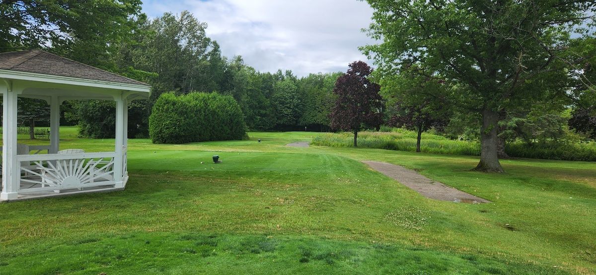 Mullett Lake Country Club golf course