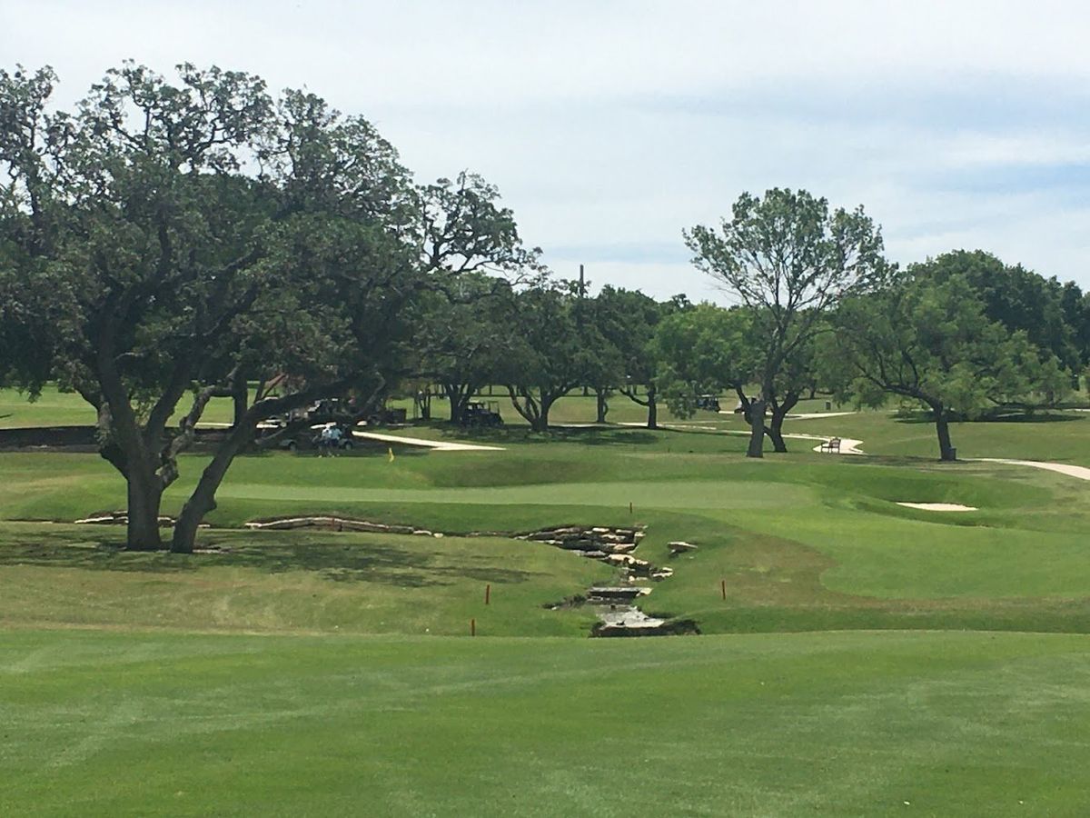 Oak Hills Country Club golf course