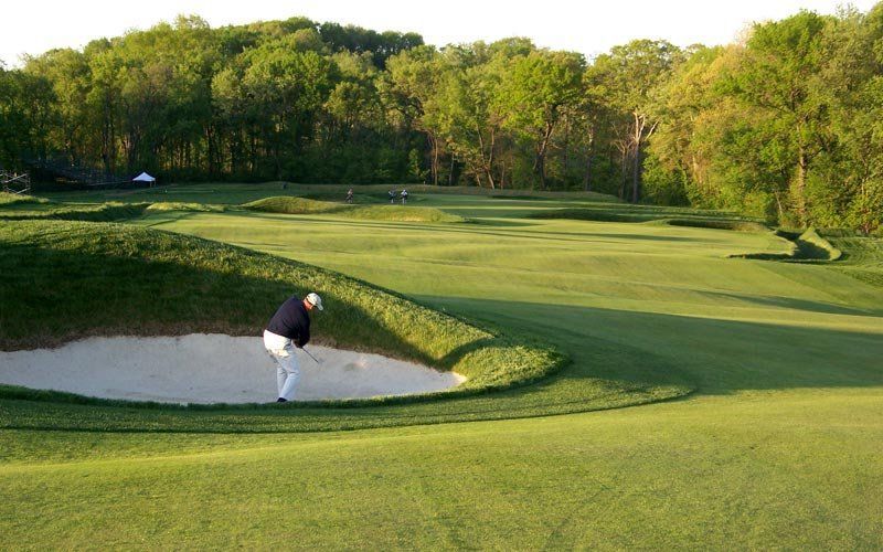 Oakmont Country Club golf course