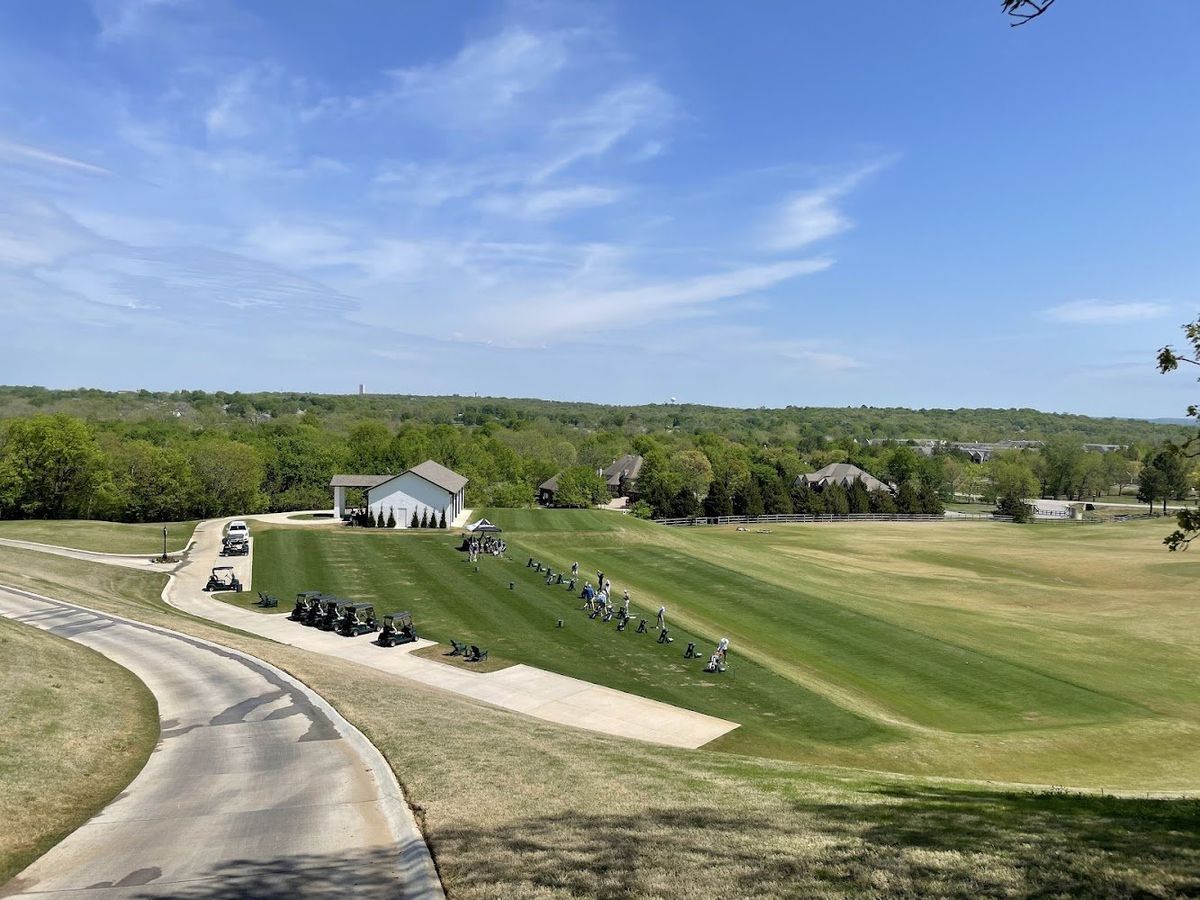 Oaks Country Club golf course
