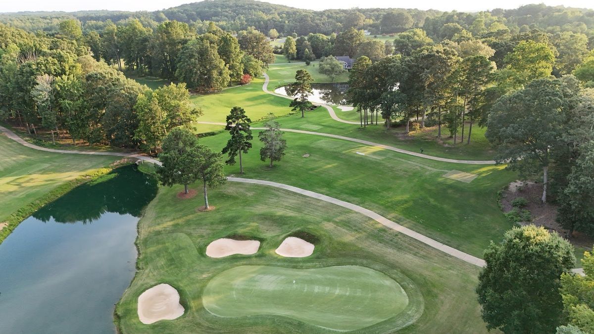 Pinewood Country Club golf course