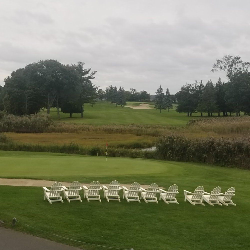 Quidnessett Country Club golf course