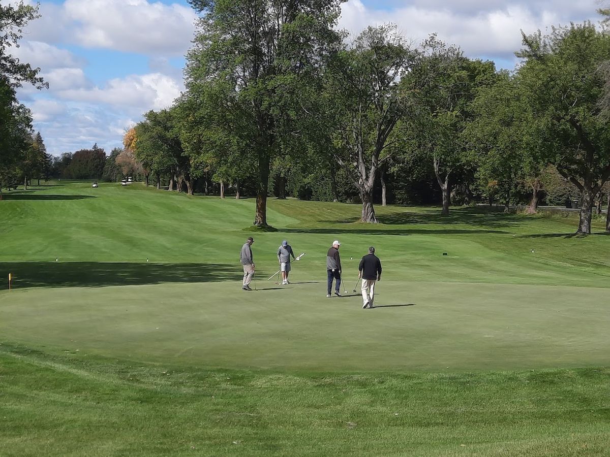 Ridgeway Country Club golf course