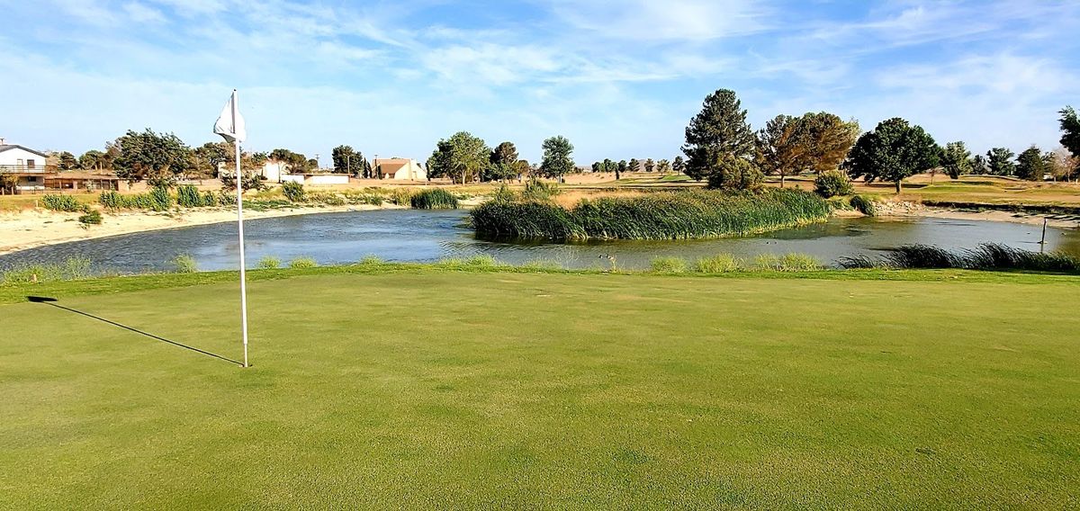 Tierra Del Sol Golf Course golf course