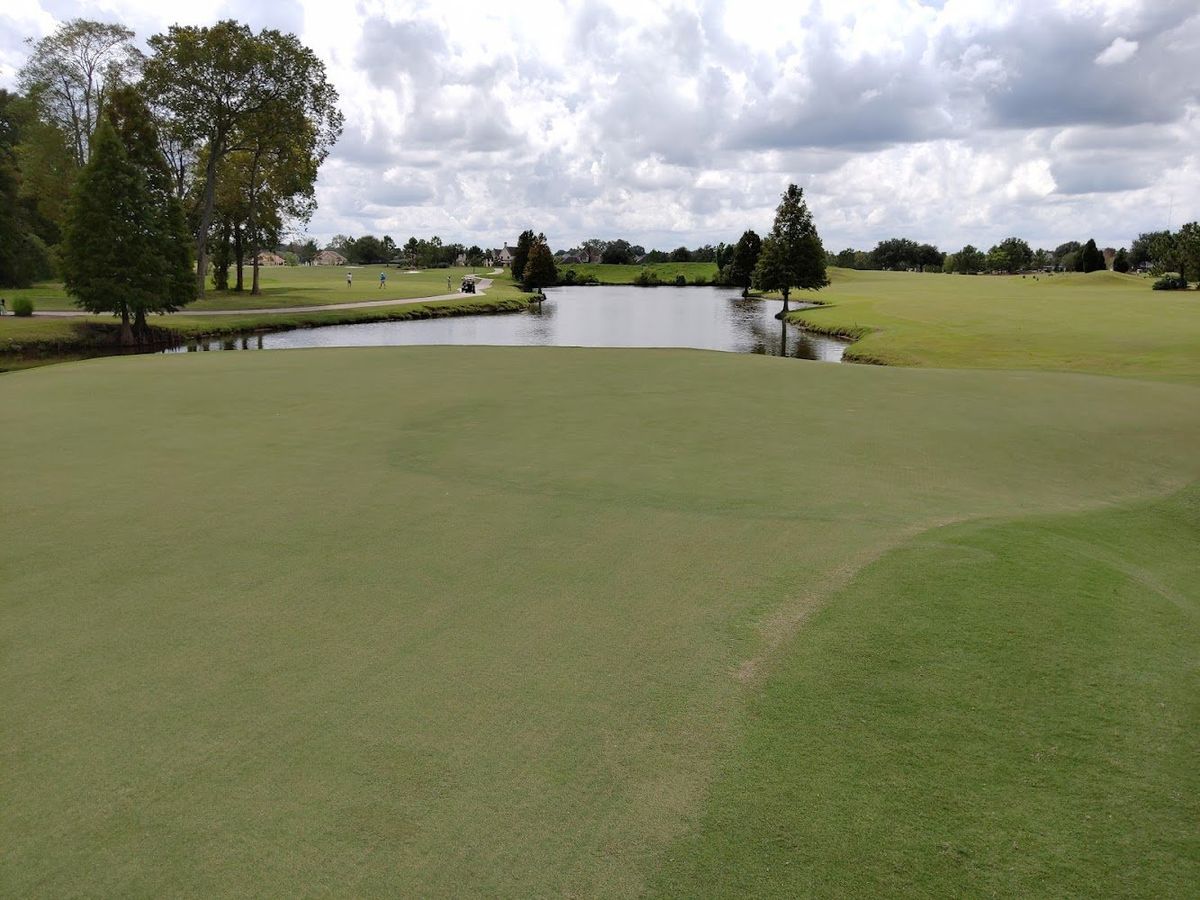 University Club Clubhouse golf course