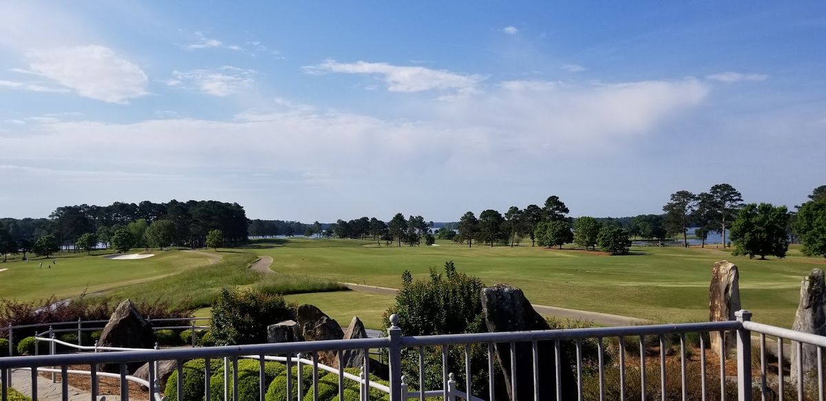 Willow Point Country Club golf course